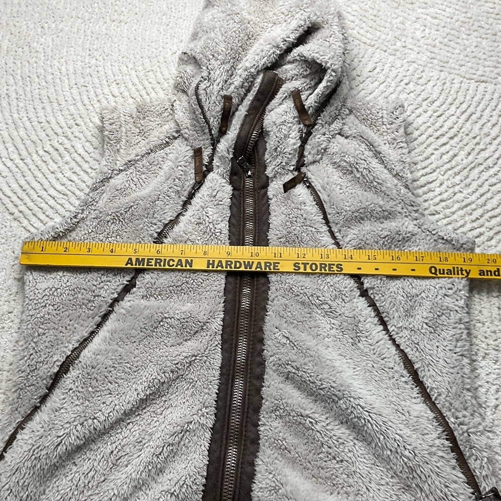 KUHL Women's Flight Vest Size Medium - Picture 14 of 16